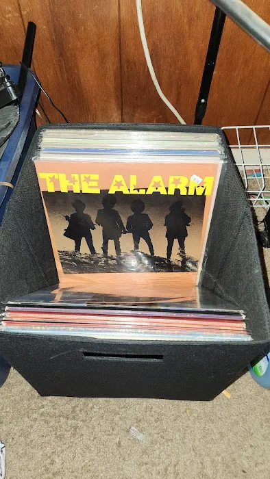 Syracuse Vintage Vinyl 2