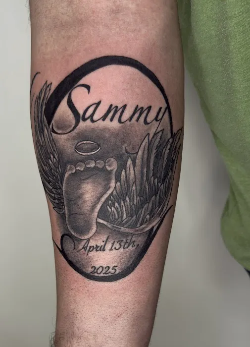 Colin Bussing Tattoos 2