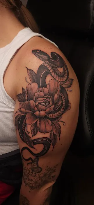 Main Street Tattoo and Rachell's Massage 0