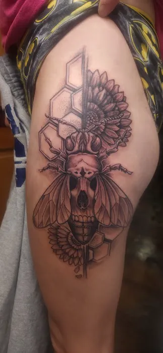 Main Street Tattoo and Rachell's Massage 4
