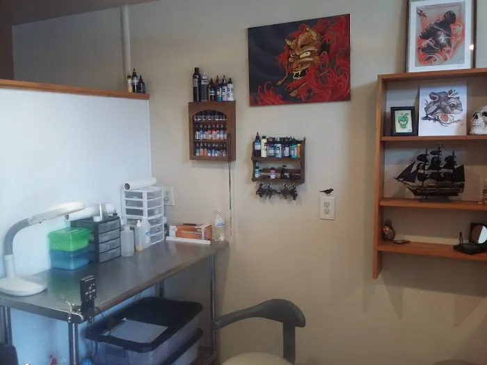 Main Street Tattoo and Rachell's Massage 8