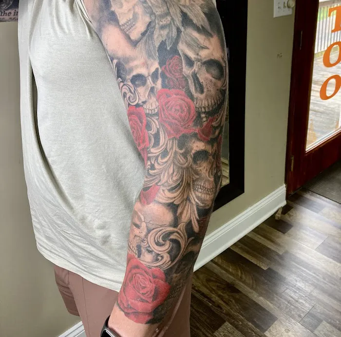 NeckBoneInk Tattoo&Gallery 0