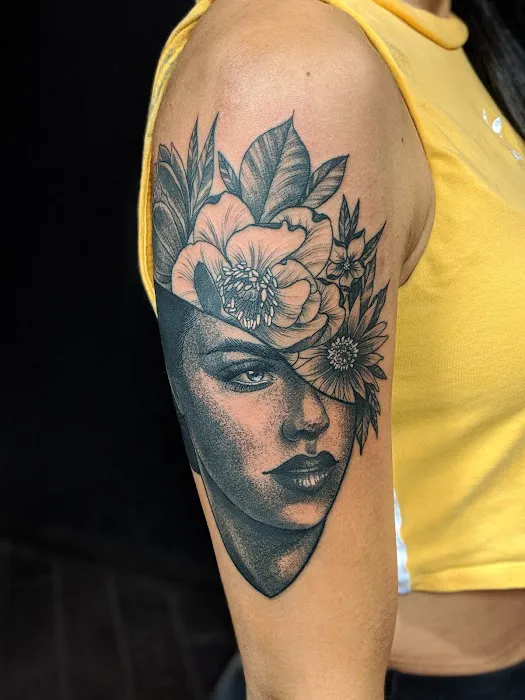 Ahava Tattoo Studio 7