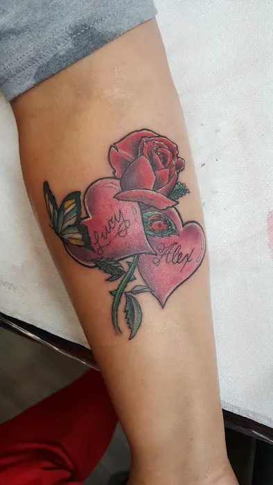 Skin Deep Tattoo & Piercing 3