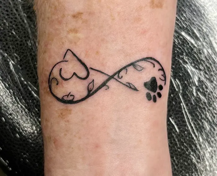 XI XI Tattoo Studio 2