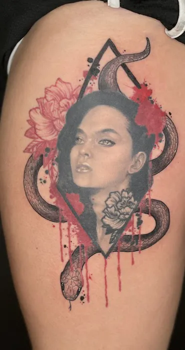 XI XI Tattoo Studio 8