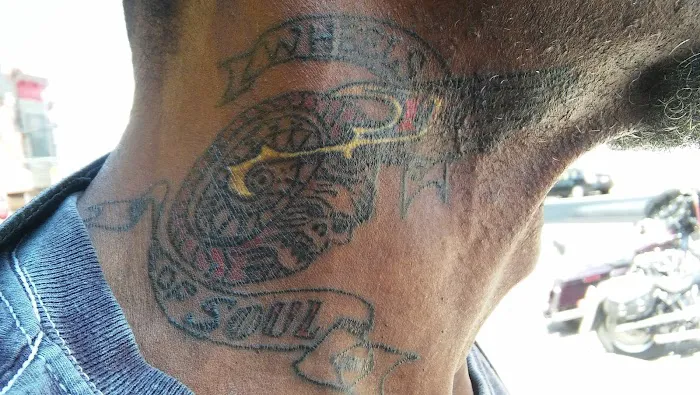 J R's Tattoo & Body Piercing 2