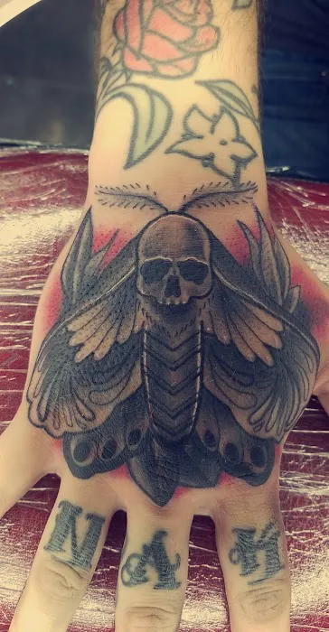 Inked In 2 Tattoo & Piercing Studio 0