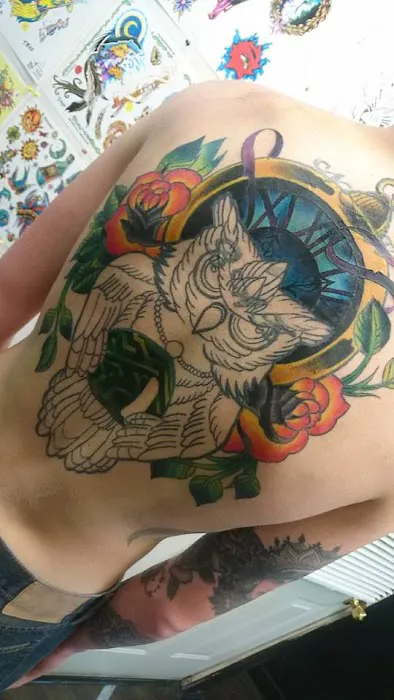 Inked In 2 Tattoo & Piercing Studio 3