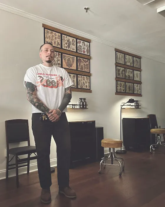 Sink or Swim Tattoo Parlor 1