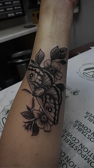 Sink or Swim Tattoo Parlor 0