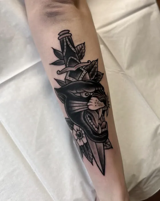 Sink or Swim Tattoo Parlor 8