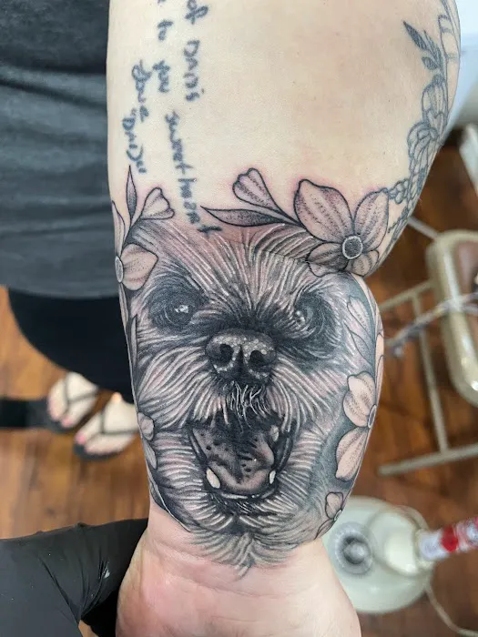 Cloud 9 Tattoo Company 9