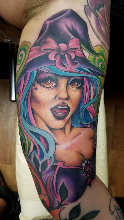 MOONSHINE INK TATTOO CO. 6