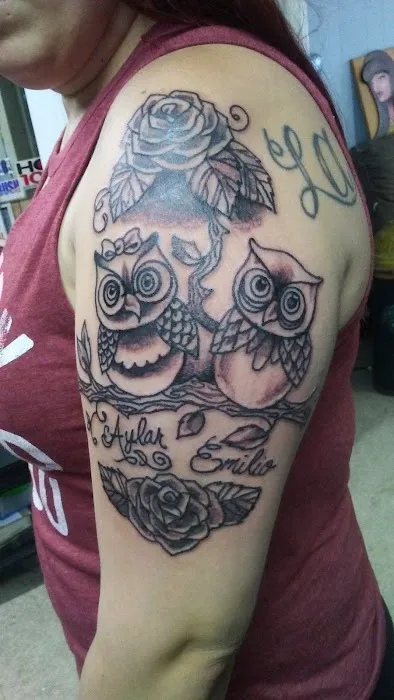 Kabloom Tattoo Studio 5