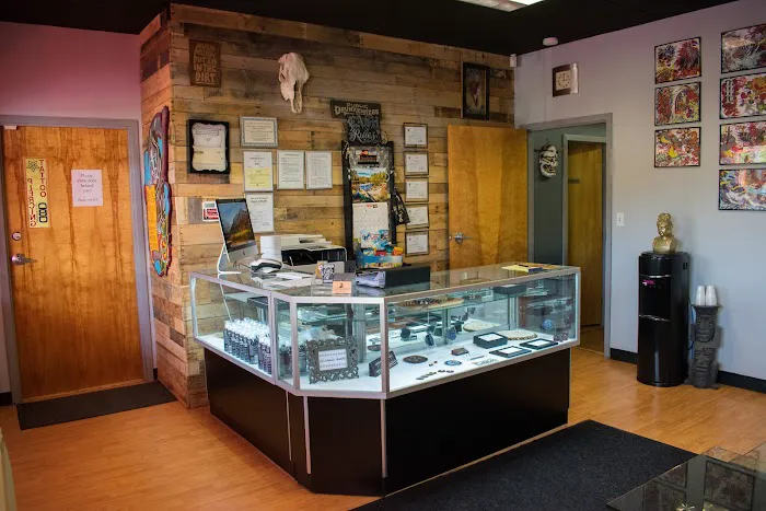 Darkstar Tattoo and Body Piercing 2