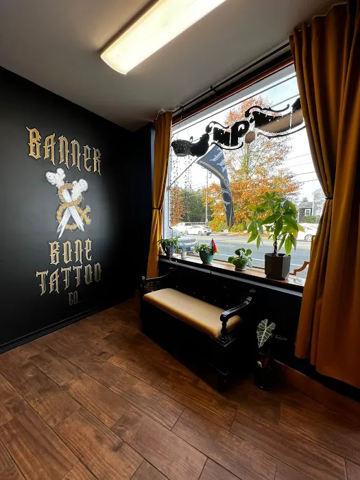 Banner & Bone Tattoo Company 8