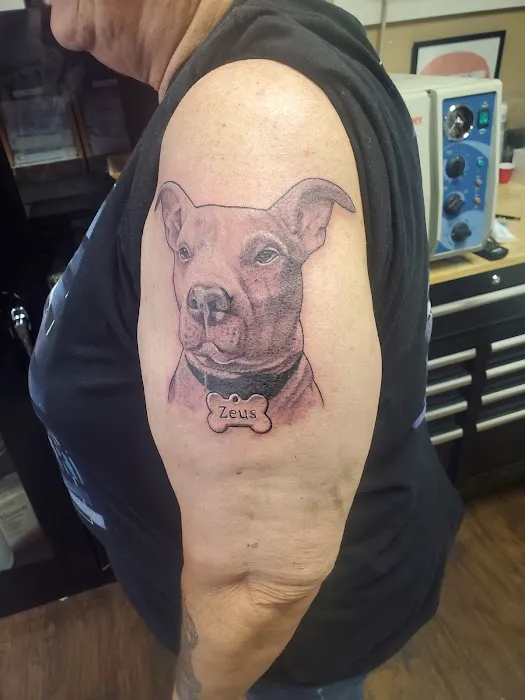 Mountainside Tattoo & Piercing NH 0