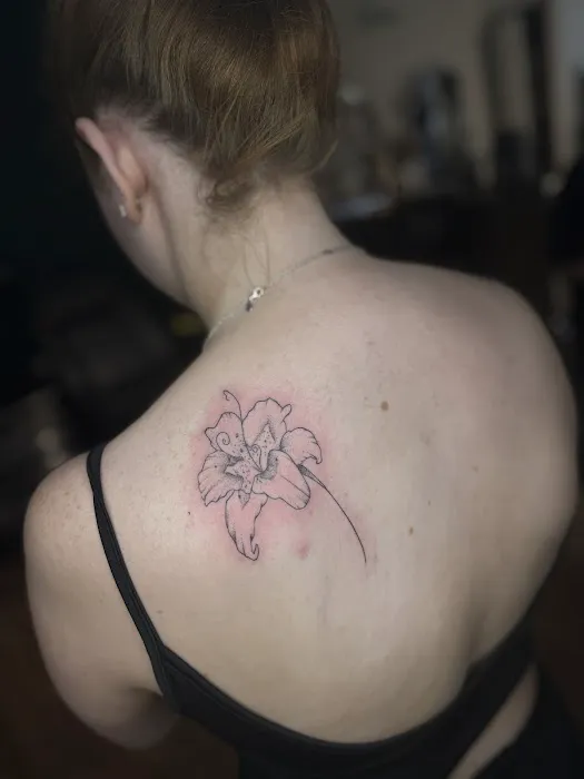 Ink Pot Tattoo Studio 8