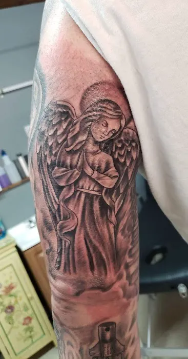 Timeless Ink & Piercing Studio 6