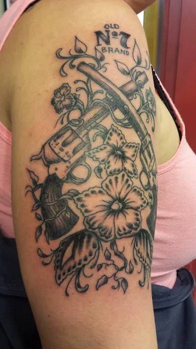 T's Tattoo Inc 5