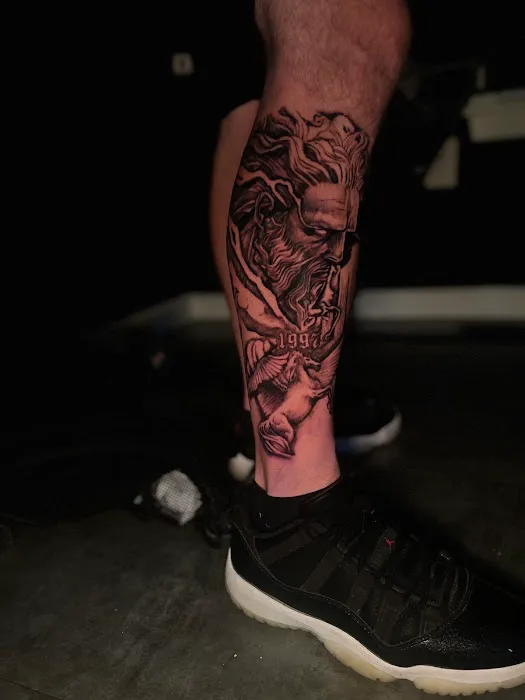 4MileZ Tattoo Studio 6