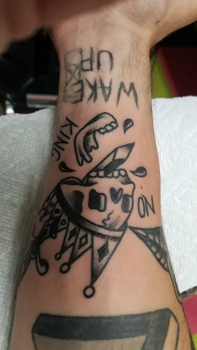 Scallywags Tattoo / Skin Graff 8