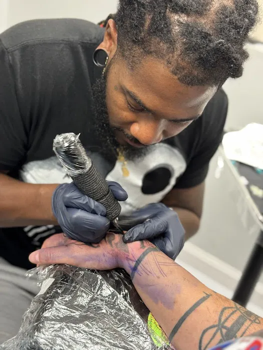 League of Rebels Private Tattoo Studio 9