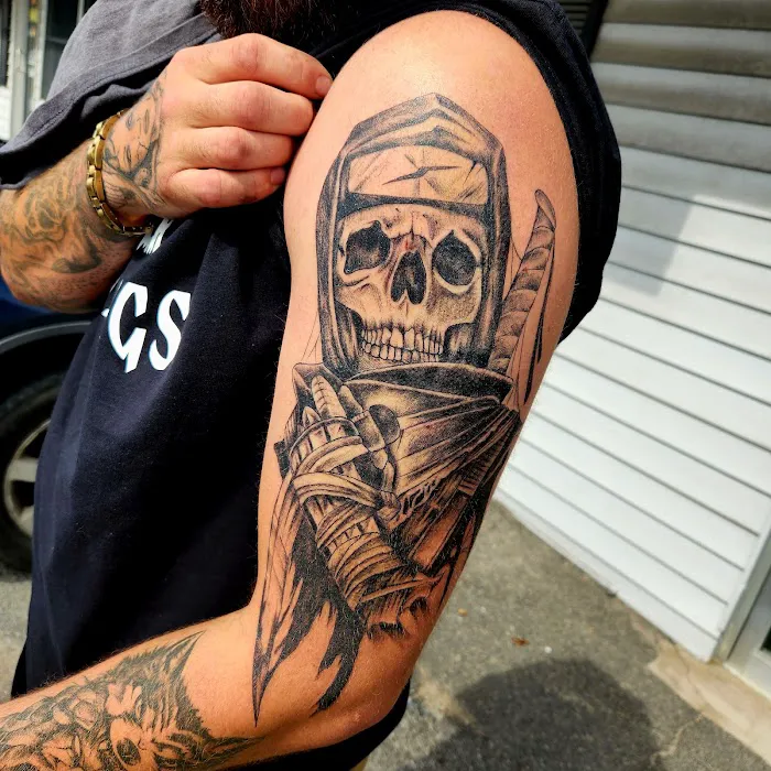 UYS | Under Your Skin Tattoos and Piercings 1