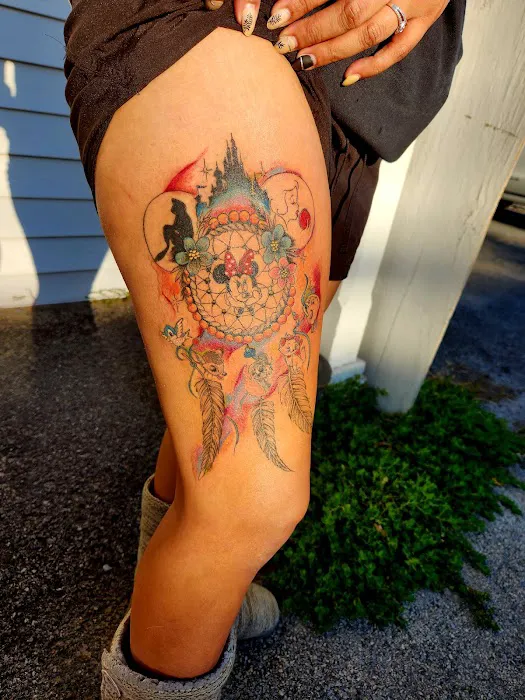 UYS | Under Your Skin Tattoos and Piercings 6