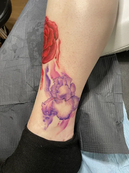 Liberty Bell Tattoo and Piercing 4