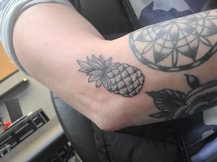 High Rollers Tattoo Studio 3