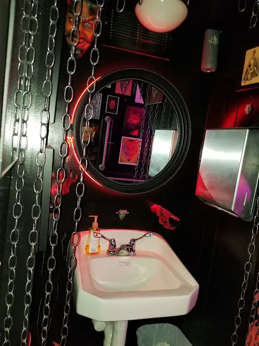 High Rollers Tattoo Studio 5