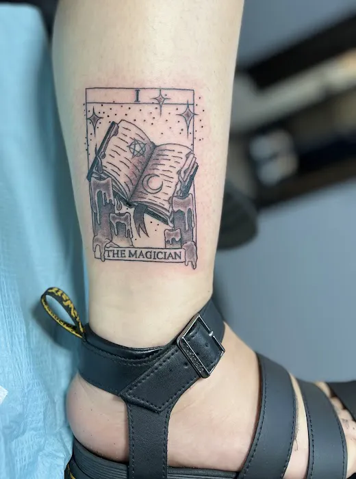 Hocus Pocus Tattoo Piercing & Permanent Makeup 3