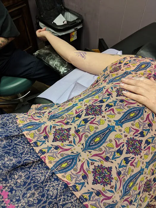 Hocus Pocus Tattoo Piercing & Permanent Makeup 9