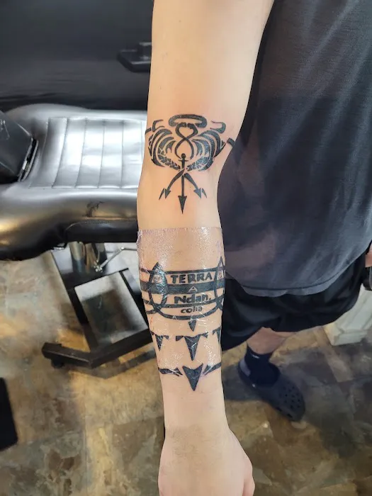 Twisted Tattoo And Piercings 6