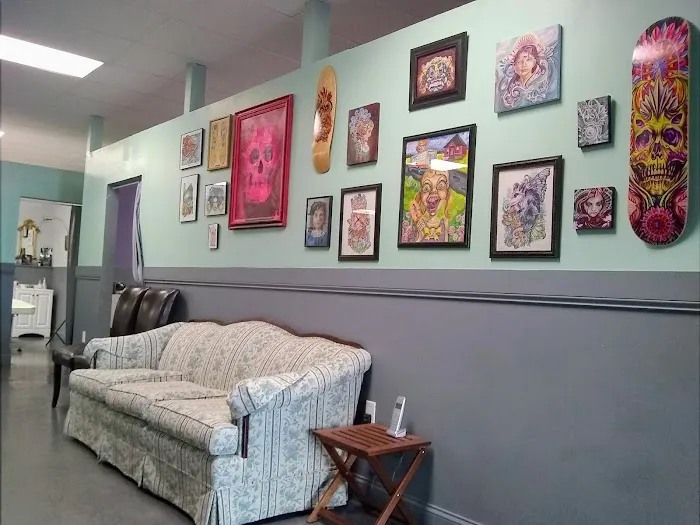 Dollhouse Tattoo Parlour 5