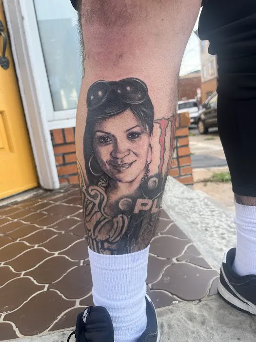 Monochrome Tattoo 0