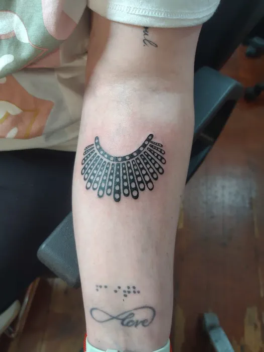 Sacred Moonlight Tattoo's & Piercings 0
