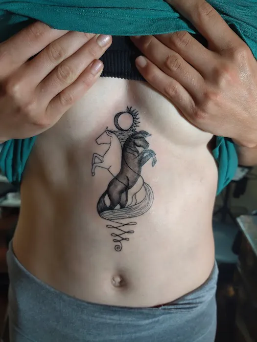 Sacred Moonlight Tattoo's & Piercings 3