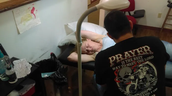 Shak 'N Ink Tattoos 1