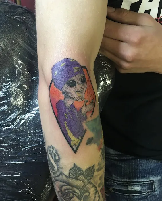 Tat's Tattoo Zoo 7