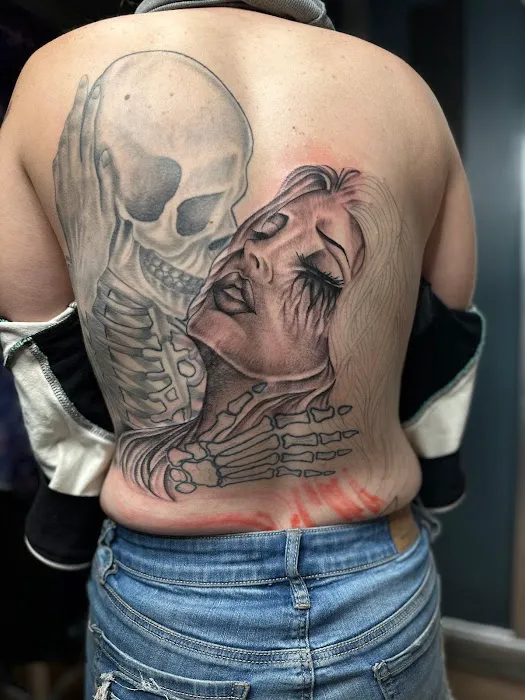 Gifted Body Art 3