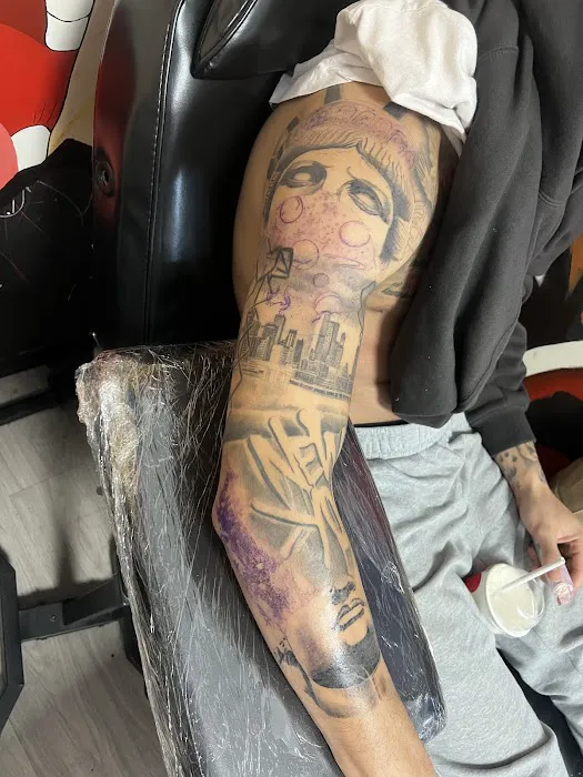 F.I.N.A.O. Ink Tattoo Company 8