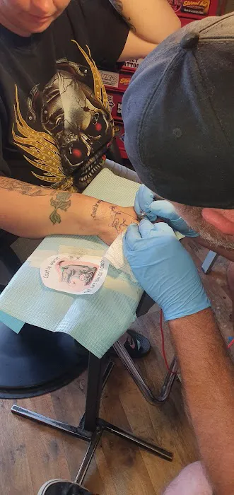 Hands Down Tattoo 0