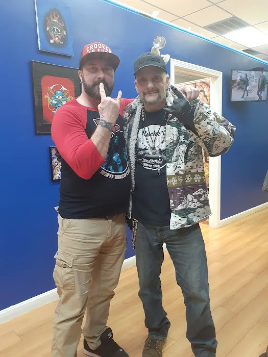 Flyin' Aces Tattoo (& Piercing) 8
