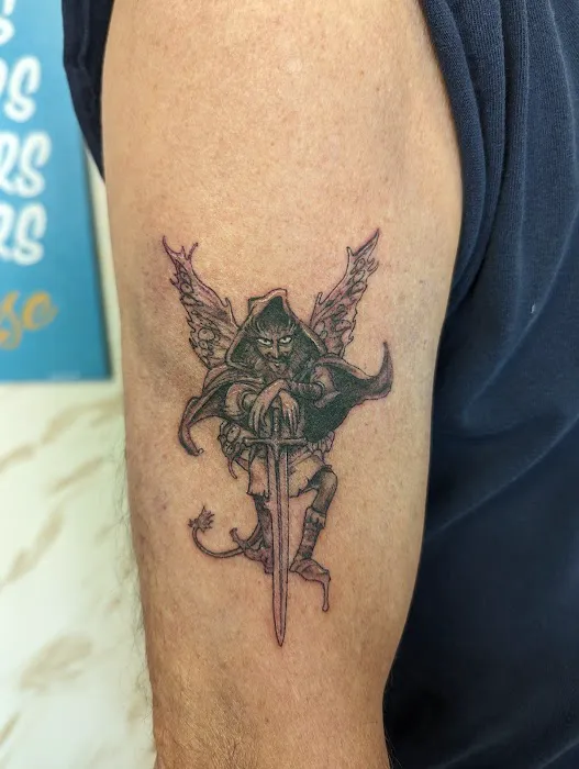 Neon Lady Tattoo Studio and Art Gallery 4