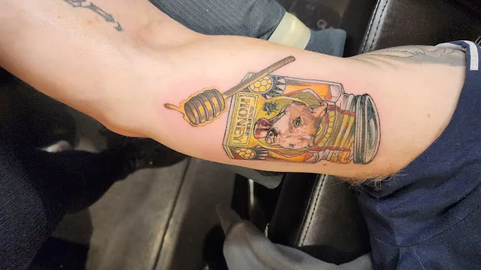 Neon Lady Tattoo Studio and Art Gallery 6