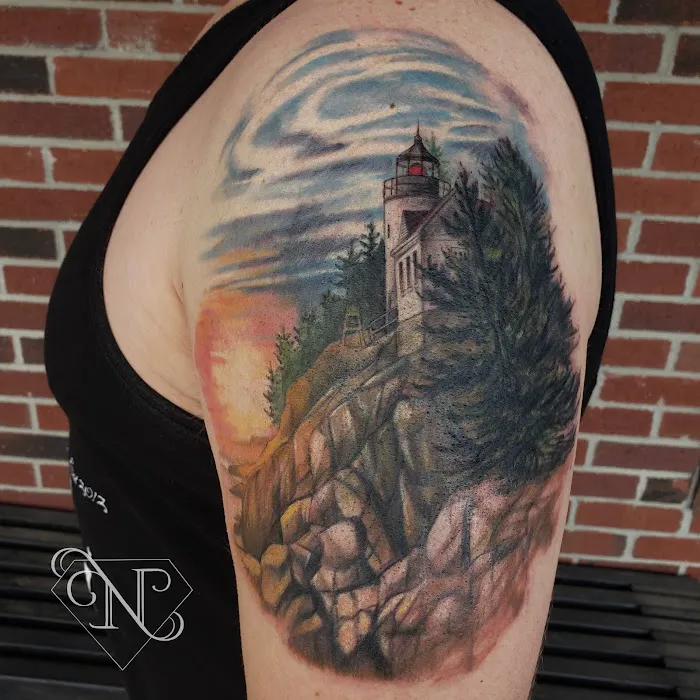 Neon Lady Tattoo Studio and Art Gallery 8