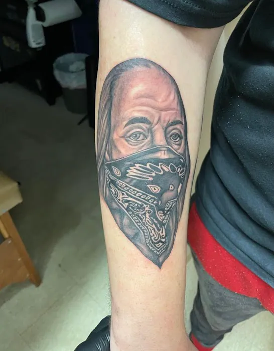 The Privateer, Custom TattooLounge 5